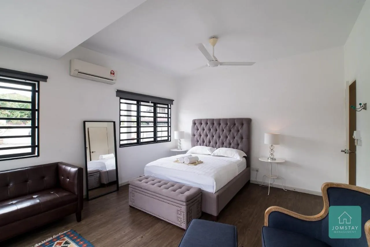 איפוה Jomstay Mayhaven Villa