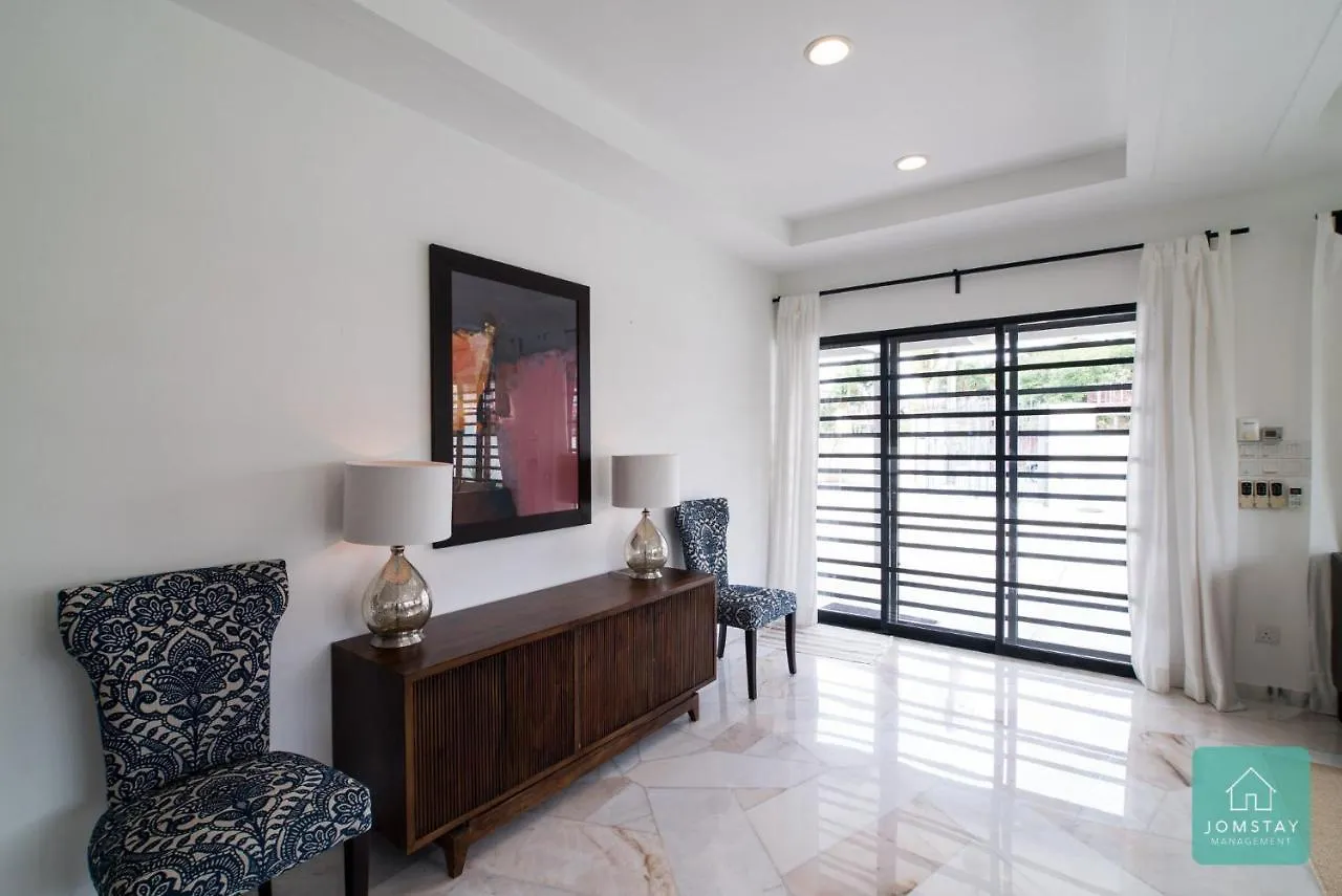 איפוה Jomstay Mayhaven Villa